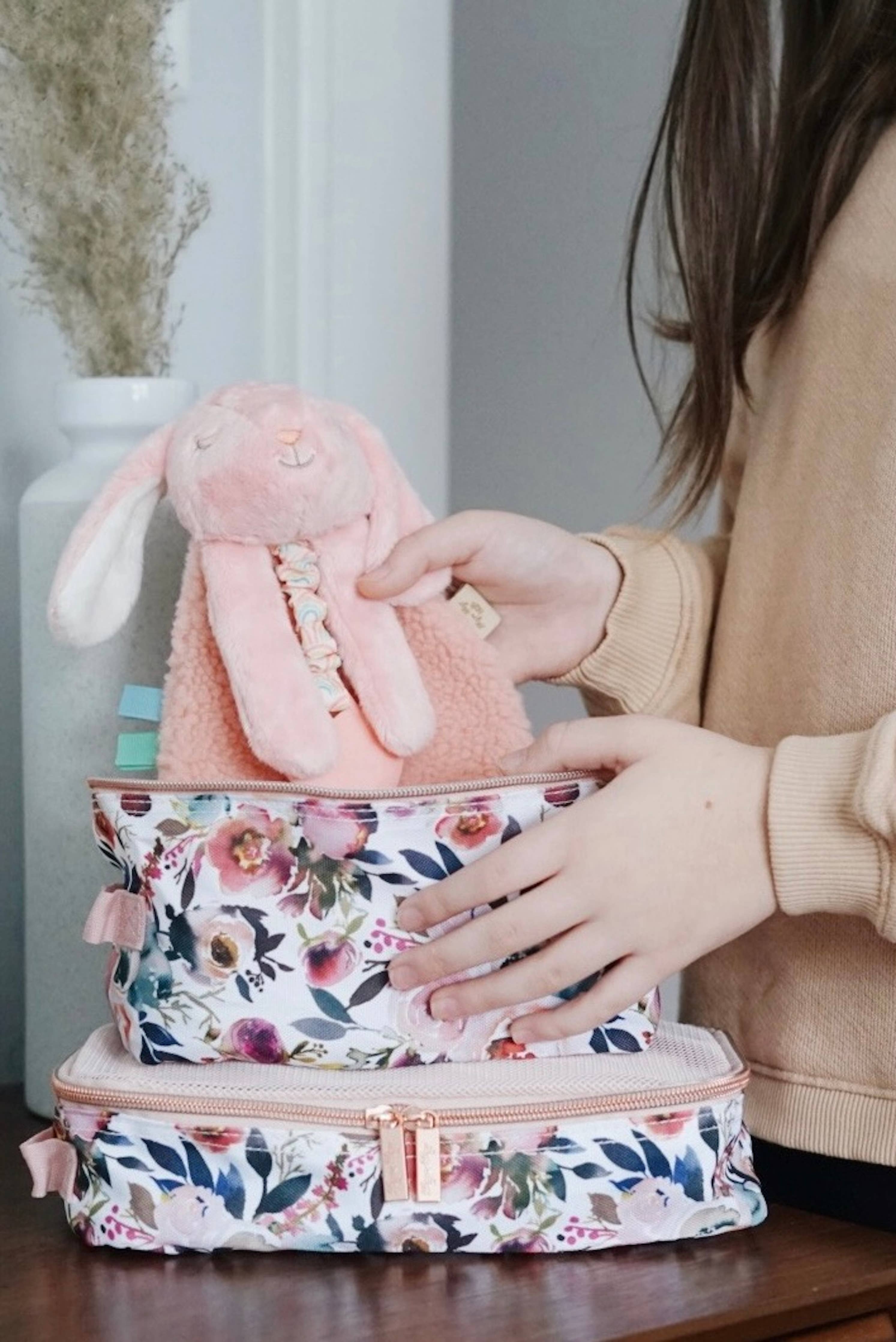 Itzy Lovey Plush