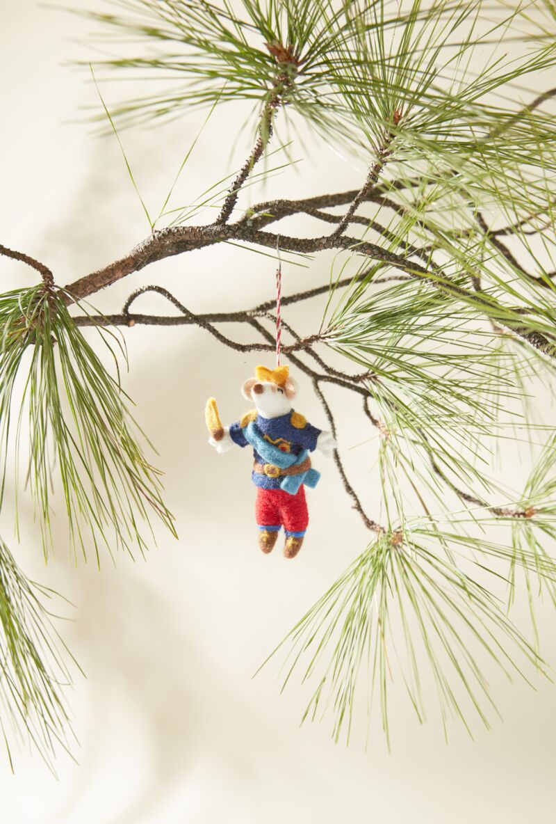 Regal Mouse Ornament