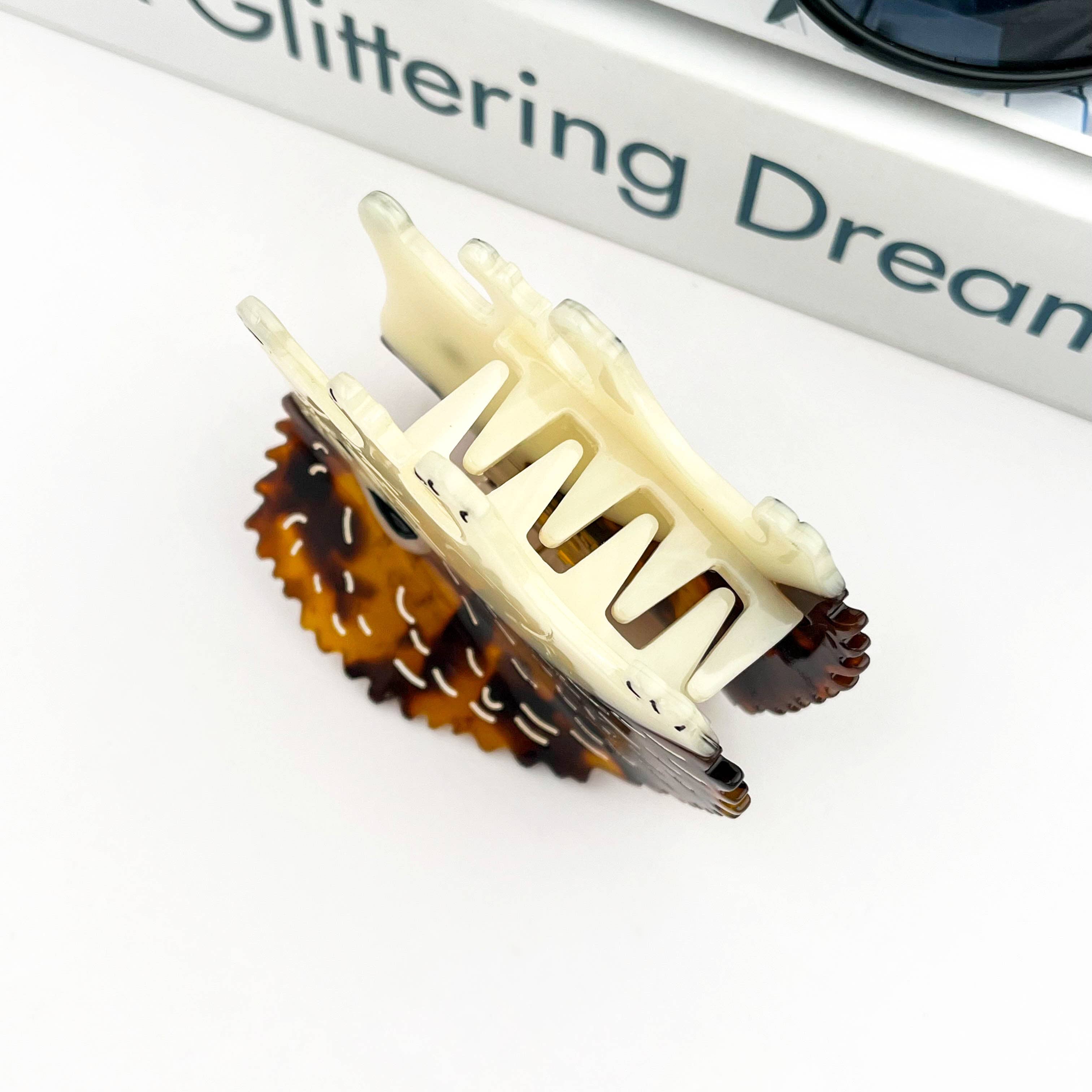 Hedgehog Claw Clip