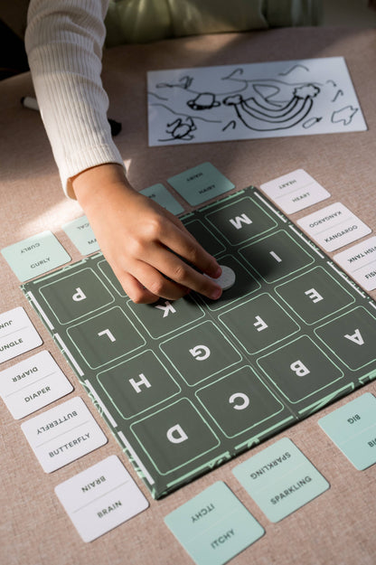 DOODLE HEIST: Quick Drawing Family Game