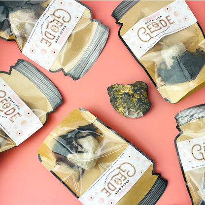 Geode Rock – Hidden Crystal Treasure