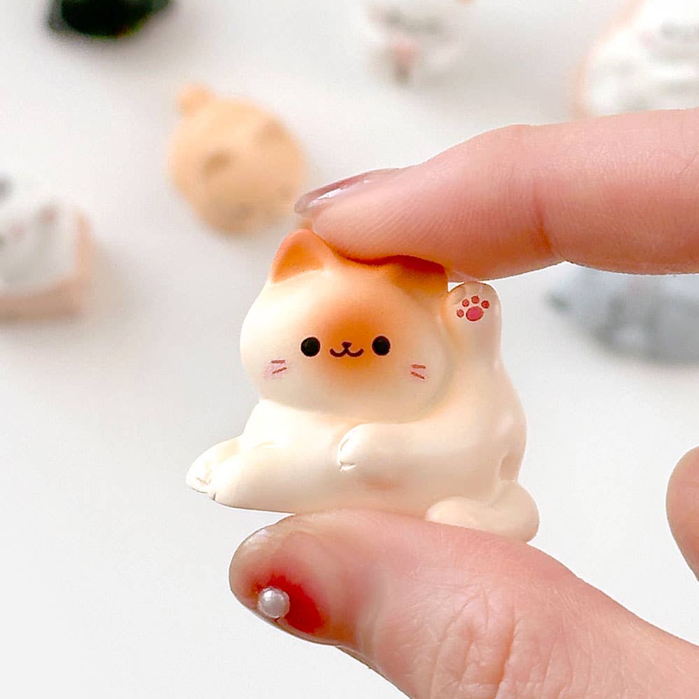 Cozy Cat Miniature Figure