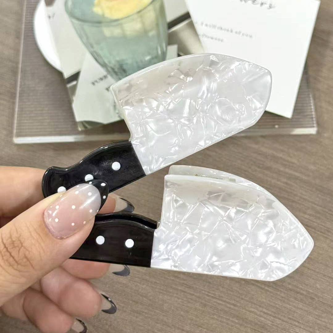 Quirky Knife Claw Clip