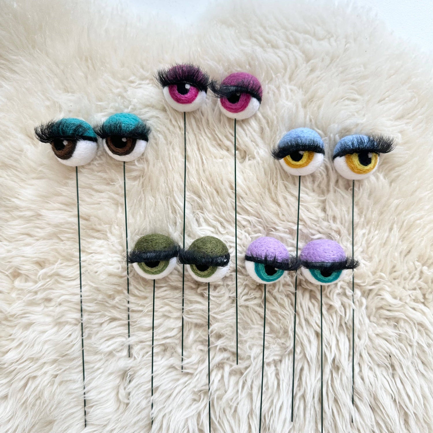 Planter Eyeballs with Lashes