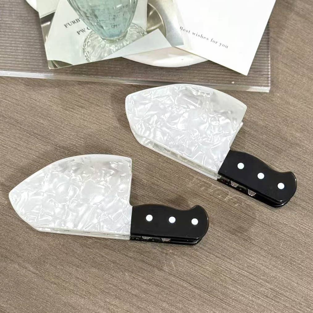 Quirky Knife Claw Clip
