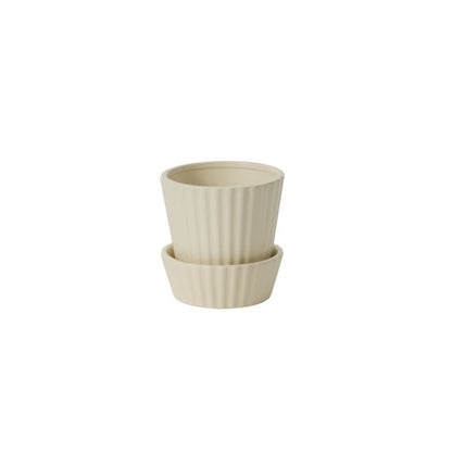 Quincy Pot with Saucer