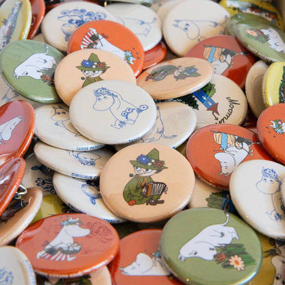 A Slow Life Button pin