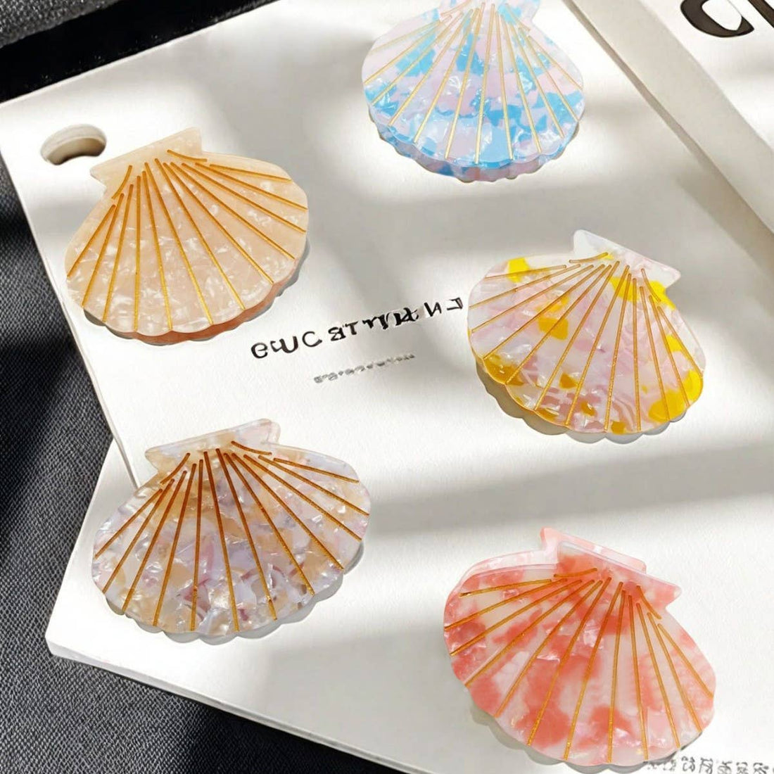 Shell Claw Clip