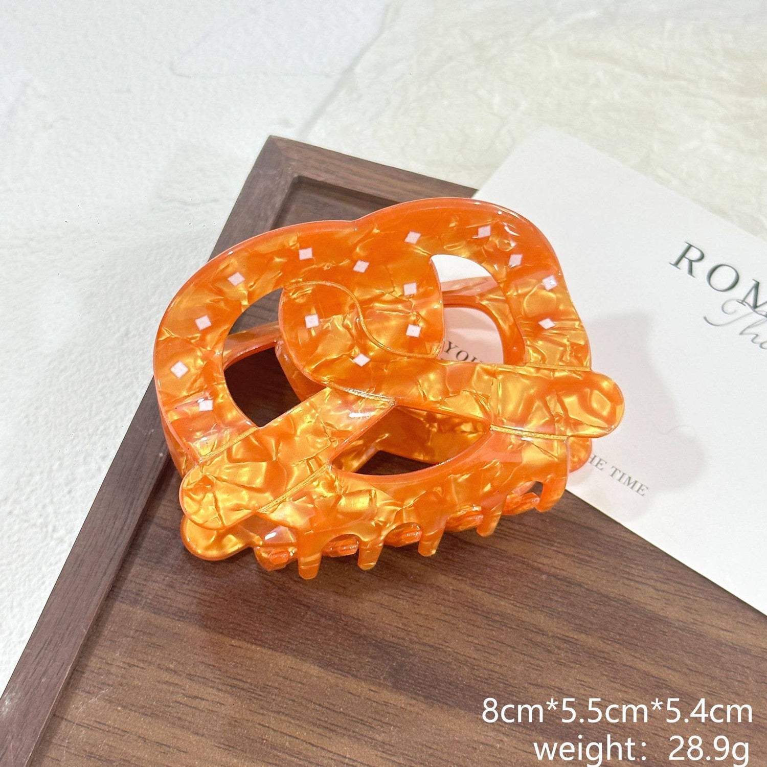 Pretzel Claw Clip