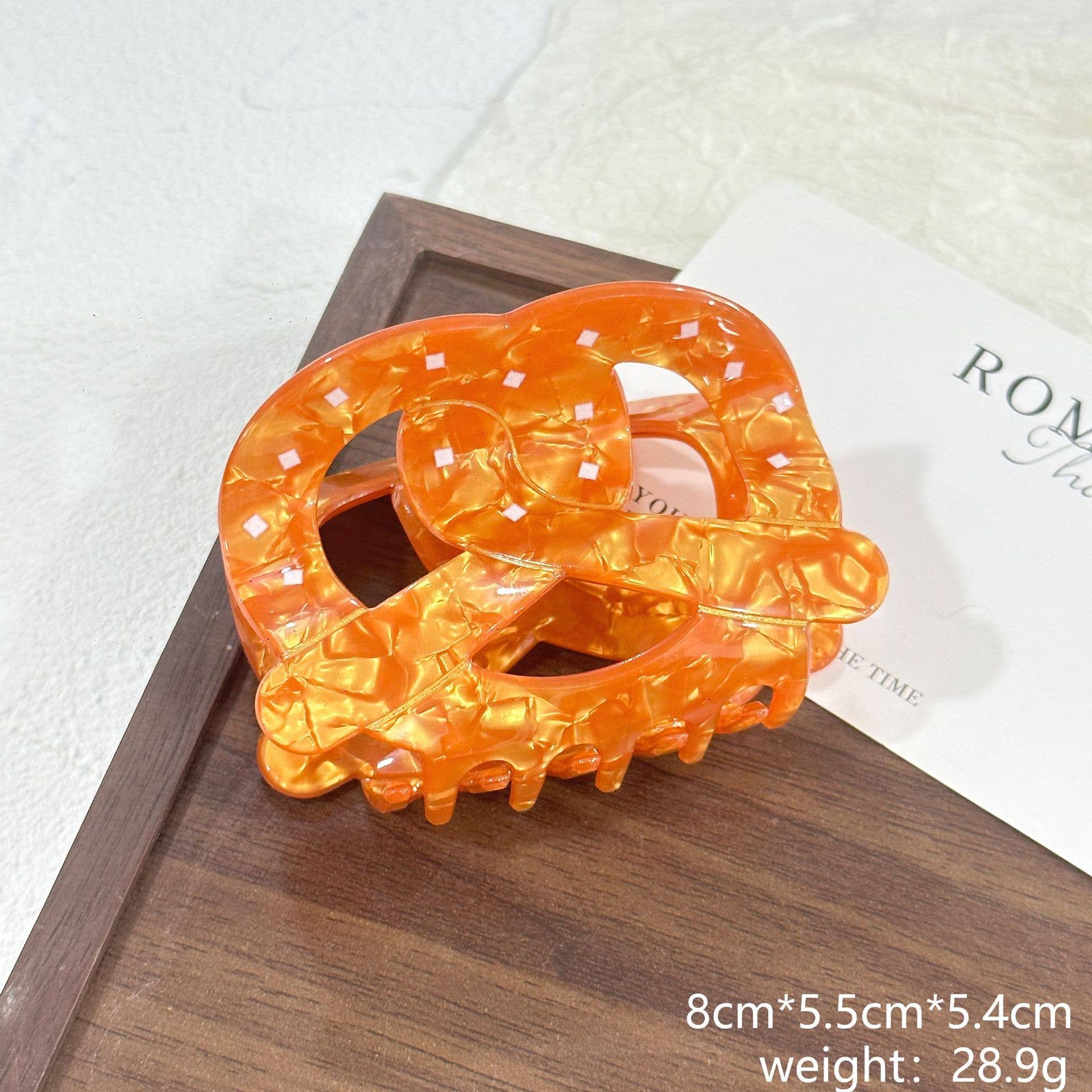 Pretzel Claw Clip