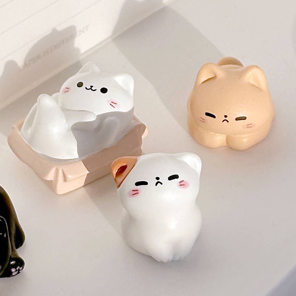 Cozy Cat Miniature Figure